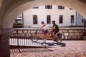 LoveMeTandem, l'amore per la bici è "divertirsi insieme"